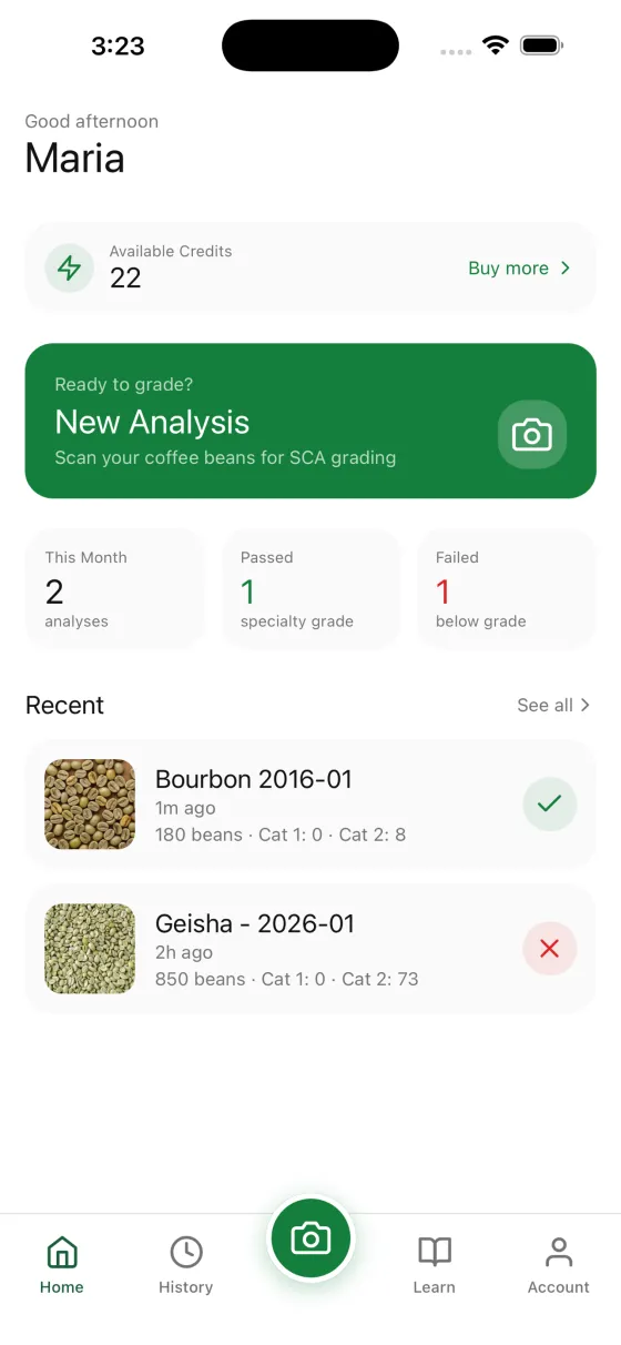 BeanGrader home dashboard showing analysis history and credits